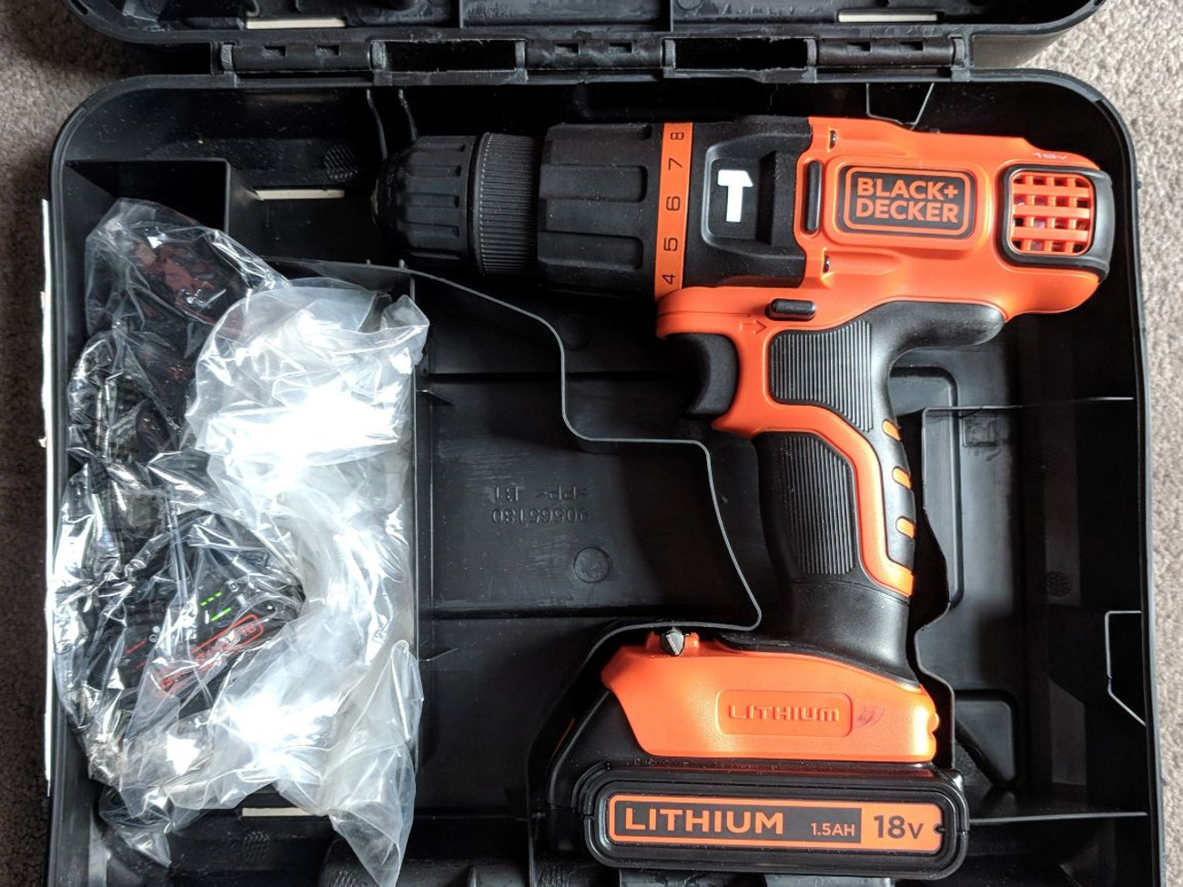 Rent Black\u0026Decker drill + hammer drill 