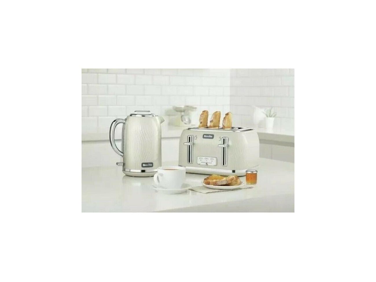 Buy Breville Flow Illuminating Kettle Breville VKT091 Flow 1.7L Kettle