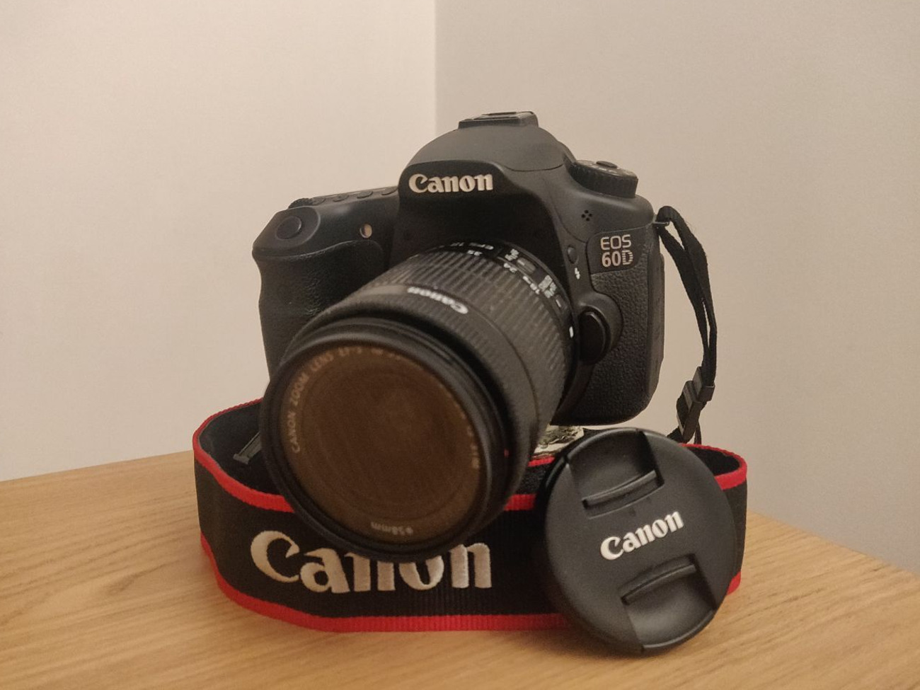 Canon EOS 60D with EF-S 18-55mm f/4-5.6 IS STM Kit Lens