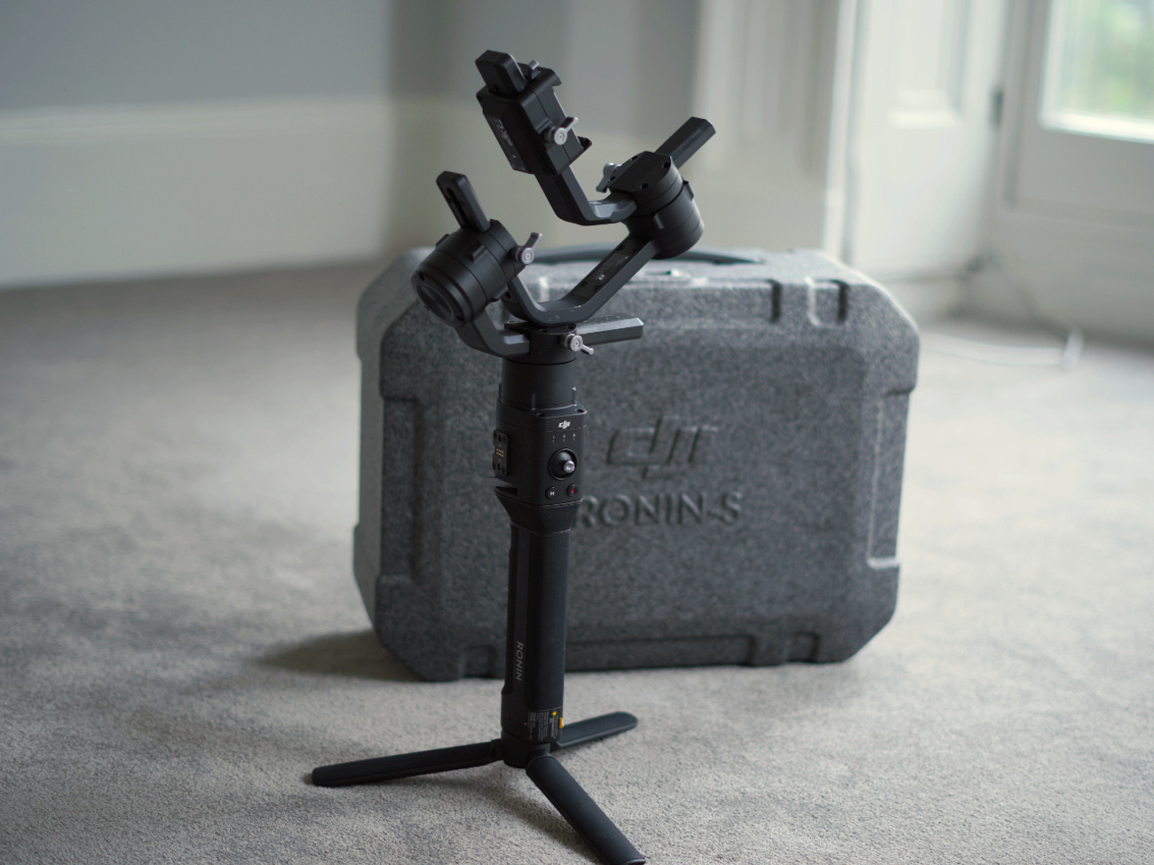 Dji Ronin S | Camera Gimbal Stabilizer