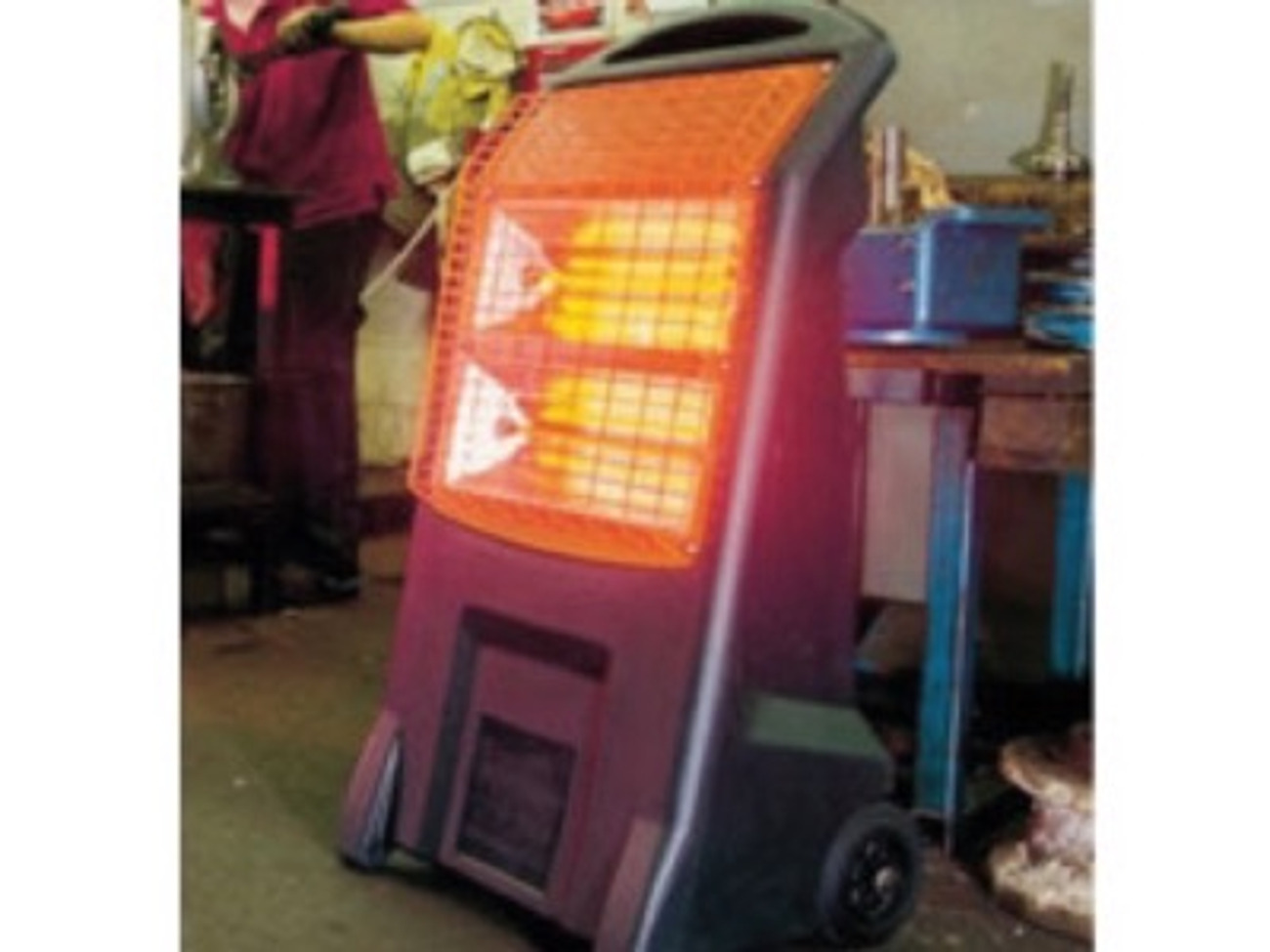 Rent Infrared industrial heater Rhino TQ3 240v 2.8kw for interiors,  workshops, studios in London (rent for £35.00 / day, £35.00 / week)