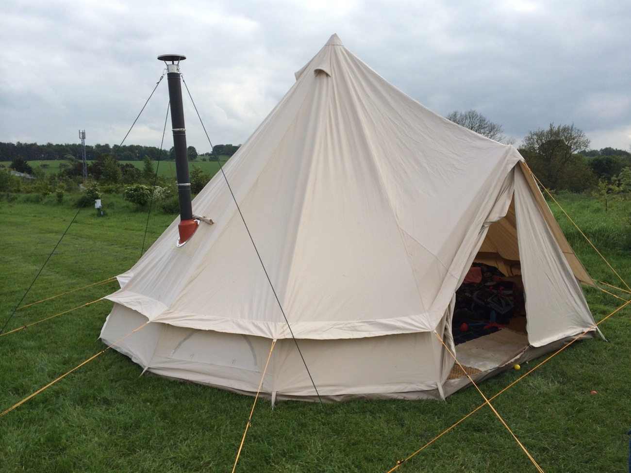 Rent Multi fuel Stove for glamping/bell tent in Huddersfield (rent for  £22.50 / day, £21.43 / week)
