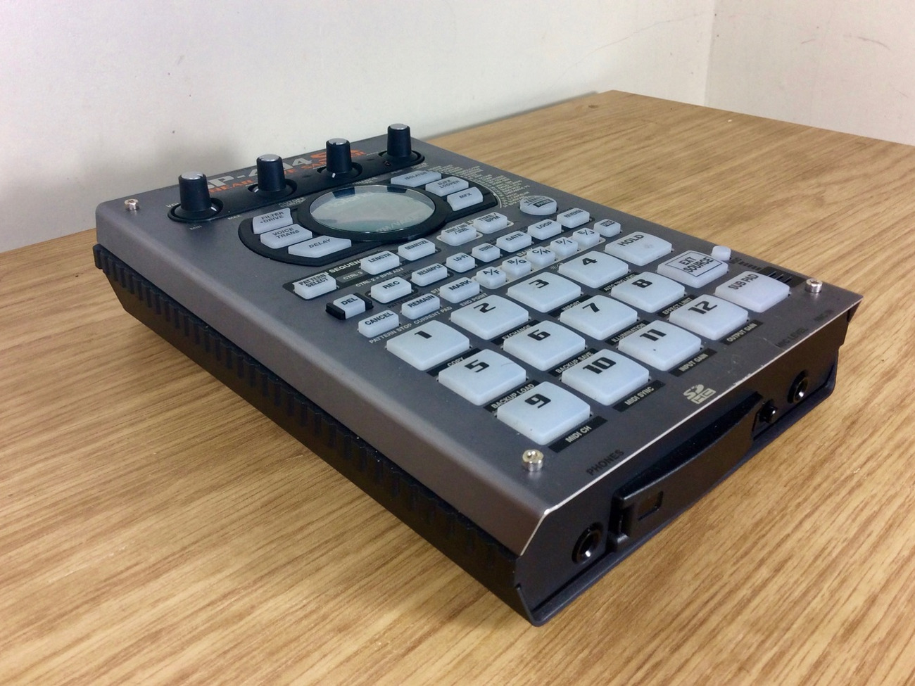 Rent Roland SP-404 SX - Linear Wave Sampler Workstation in London (rent for £10.00 / day, £7.14 / week) Rent Roland SP-404 SX - Linear Wave Sampler Workstation in London (rent for £10.00 / day, £7.14 / week)