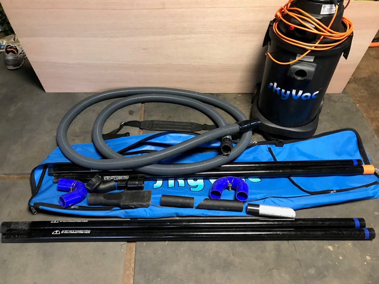 Rent SkyVac atom gutter vacuum cleaner 