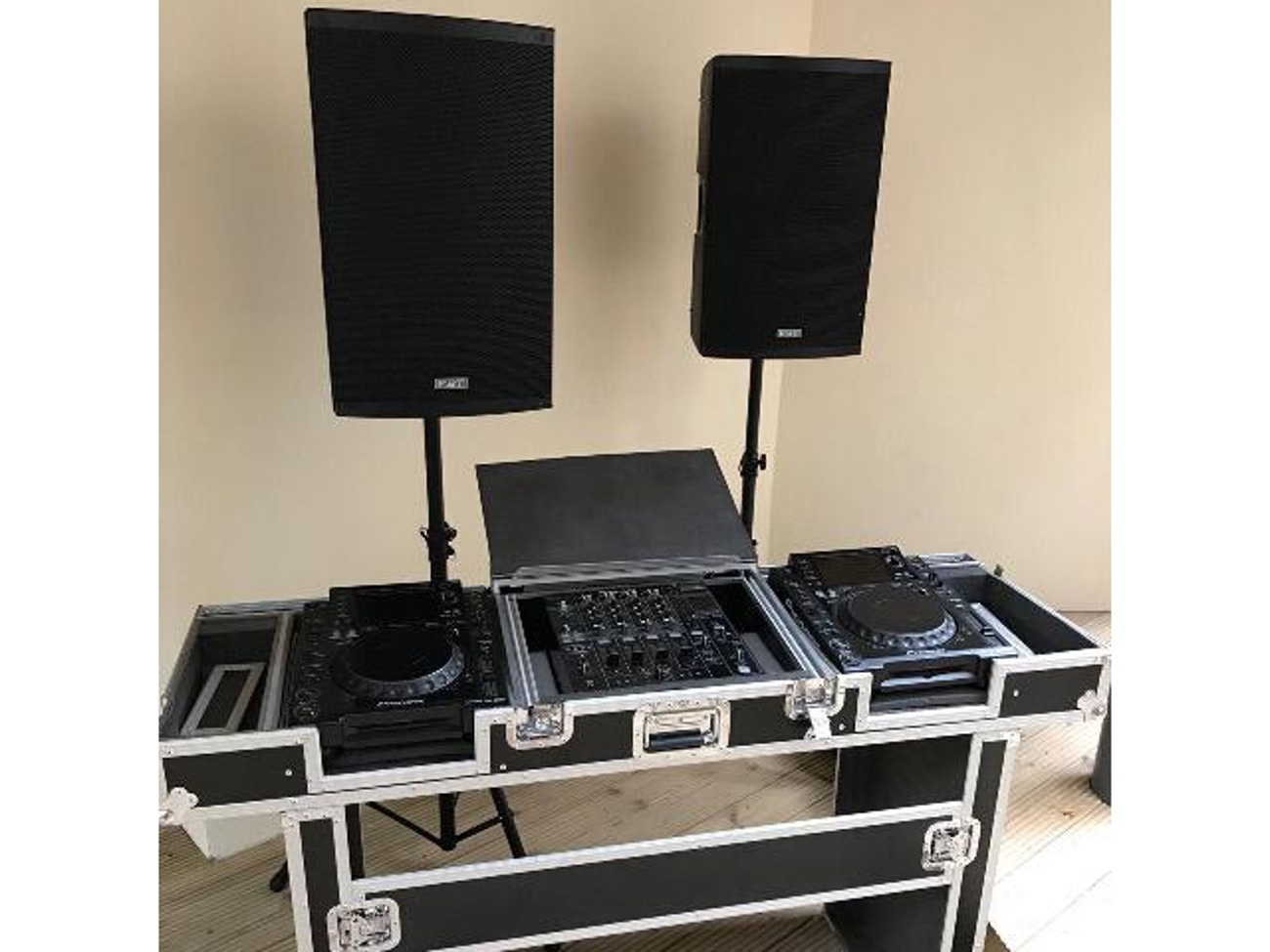 Dj equipment and store speakers