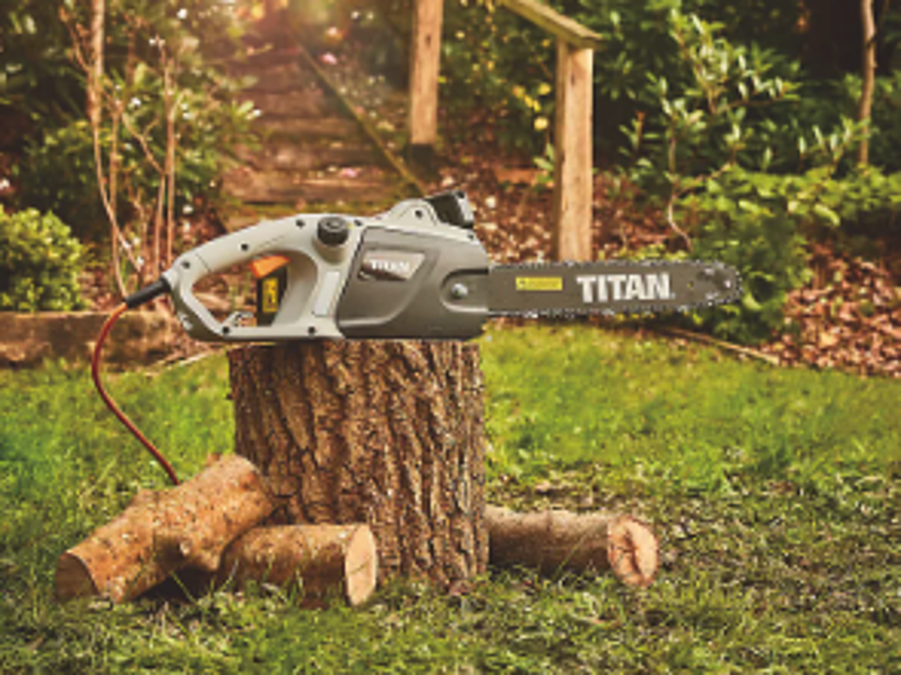 Rent Titan 2000W Chain Saw in London 