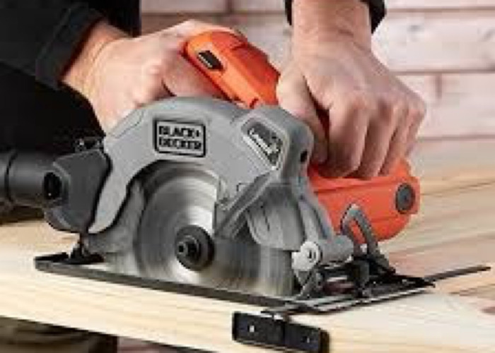 Decker 1250W 66mm Circular Saw 