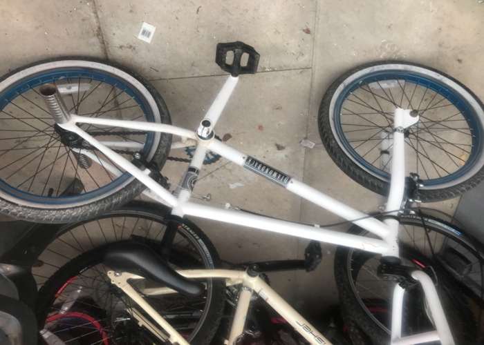 Rent BMX diamondback bike in Thirsk 