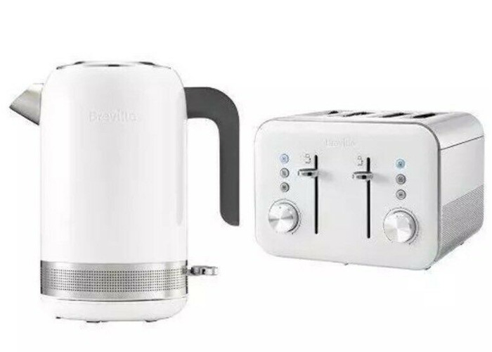 Buy Breville VKJ946 High Gloss Kettle Buy Breville VKJ946 High Gloss Kettle