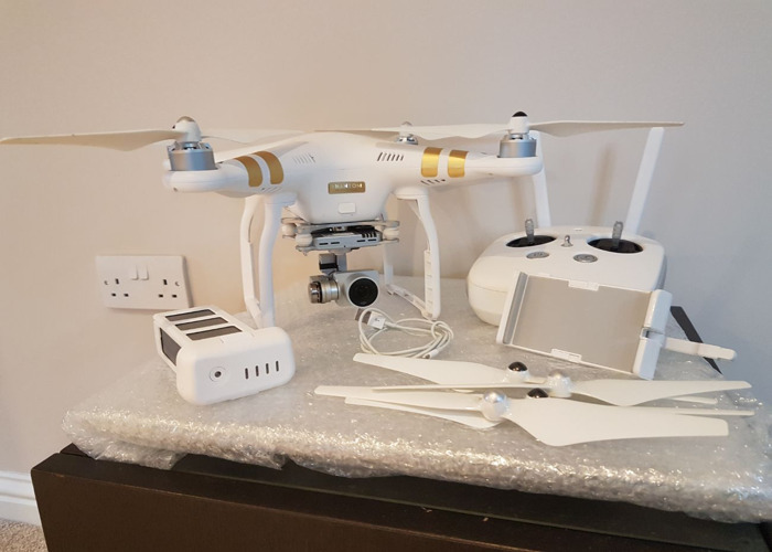 Dji Phantom 3 Professional >> Rent Dji Phantom 3 Professional Drone Quadcopter In Nailsea Fat Llama Dji Phantom 3 Professional >> Rent Dji Phantom 3 Professional Drone Quadcopter In Nailsea Fat Llama