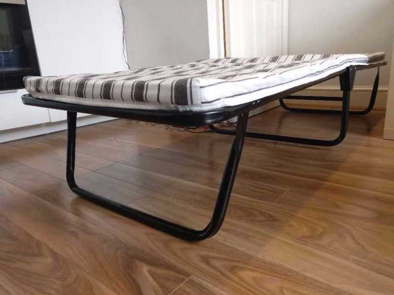 folding cot on rent