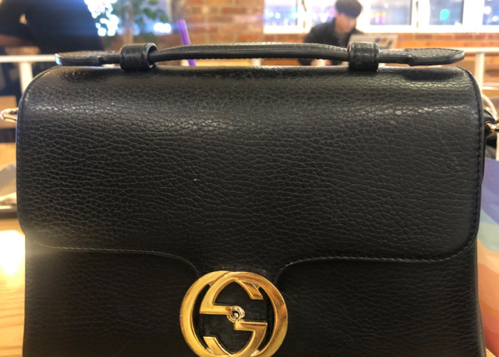 Rent Gucci shoulder bag, small size 