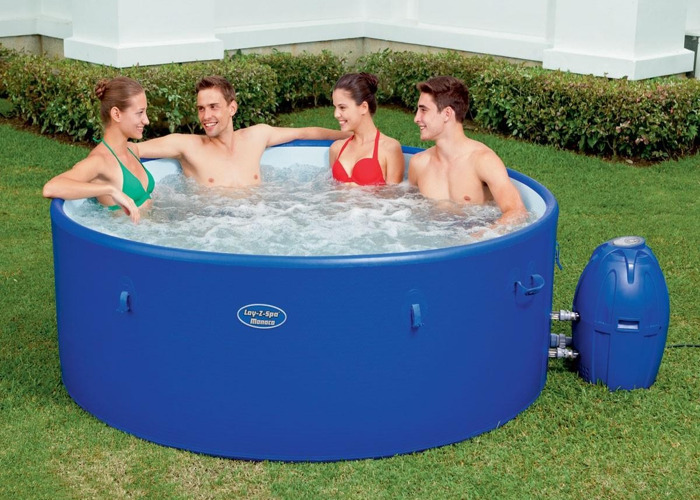 Rent A Jacuzzi Enredada