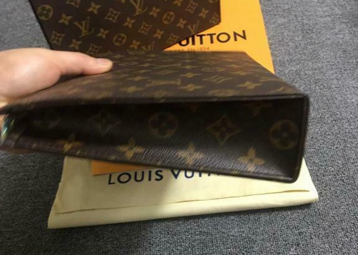 What Do Louis Vuitton Employees Get