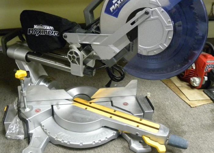 Mastercraft 12 Inch Mitre Saw