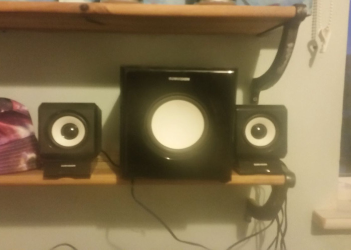 numark mixtrack pro 3 speaker setup
