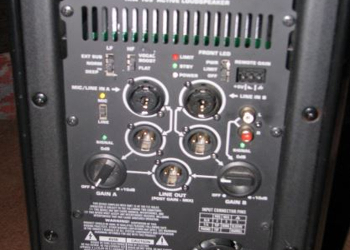 qsc k8 powered speaker