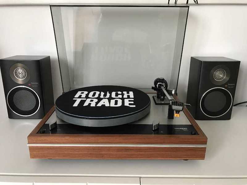 technics turntable with speakers