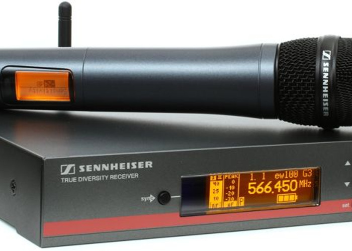 Rent Wireless Handheld Microphone 