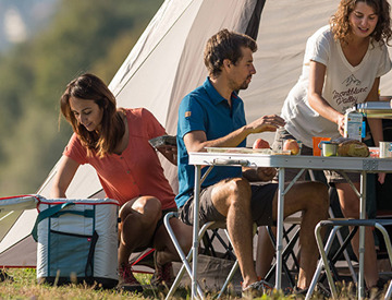 40 litre mains and 12v & 24v electric coolbox