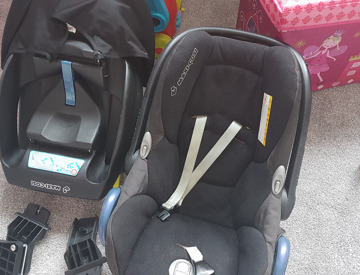 maxi cosi car seat and isofix base
